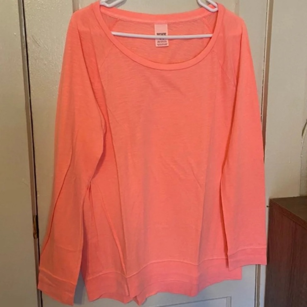 PINK Long Sleeve Campus Tee